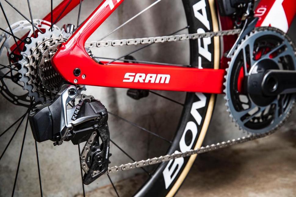 trek madone sram red