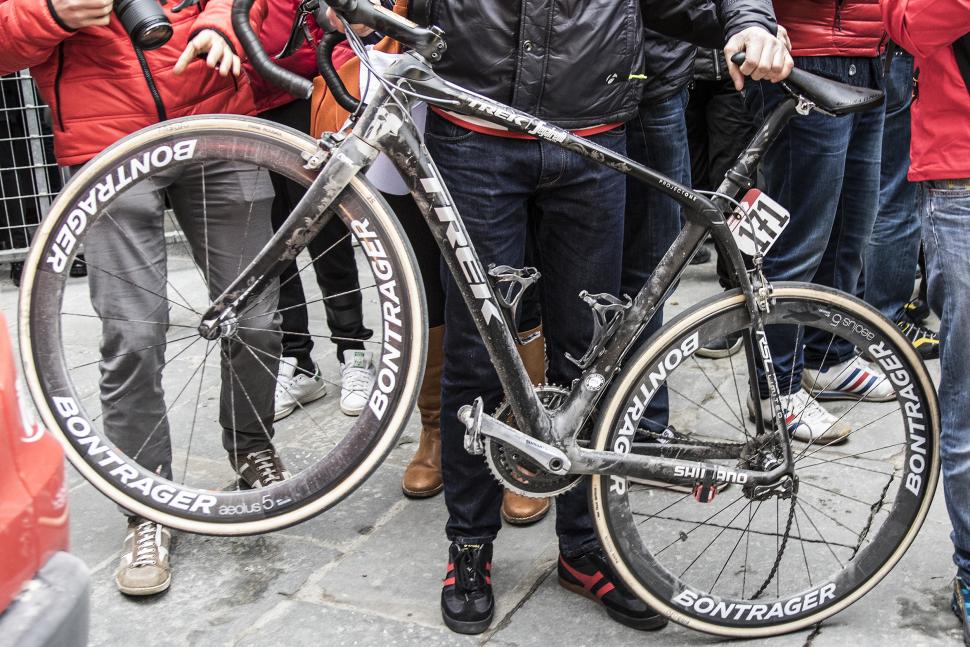 Updated: New Trek Domane breaks cover at Strade Bianche | road.cc