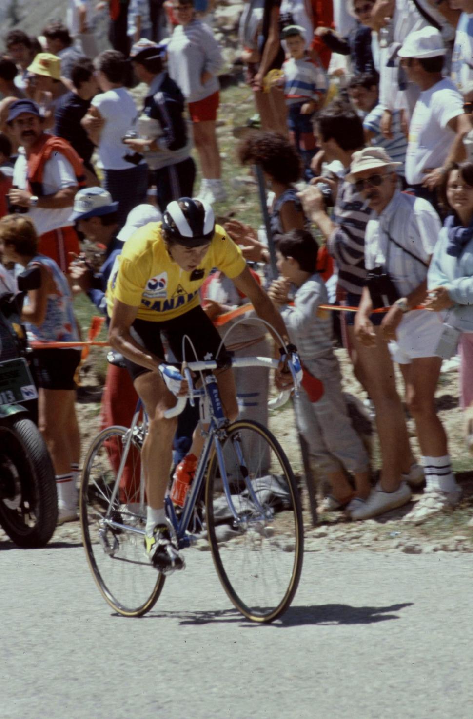 Two-time Tour Feminin winner Maria Canins climbs the Col d'Izoard during the 1986 race (Wikimedia Commons)