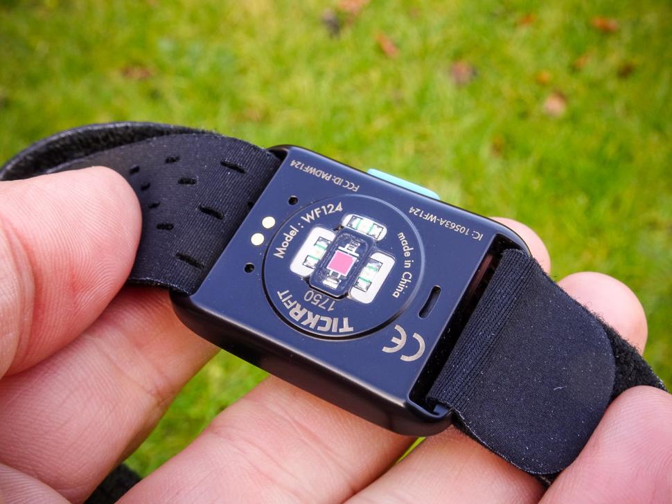 Wahoo TICKR Fit Optical Heart Rate Band Hands-On Review - SMART Bike  Trainers
