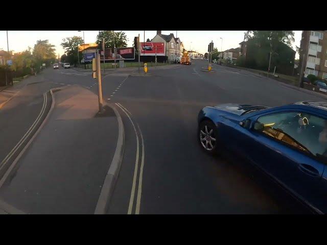 Near Miss of the Day 729: ‘Must Get In Front’ driver almost left-hooks ...