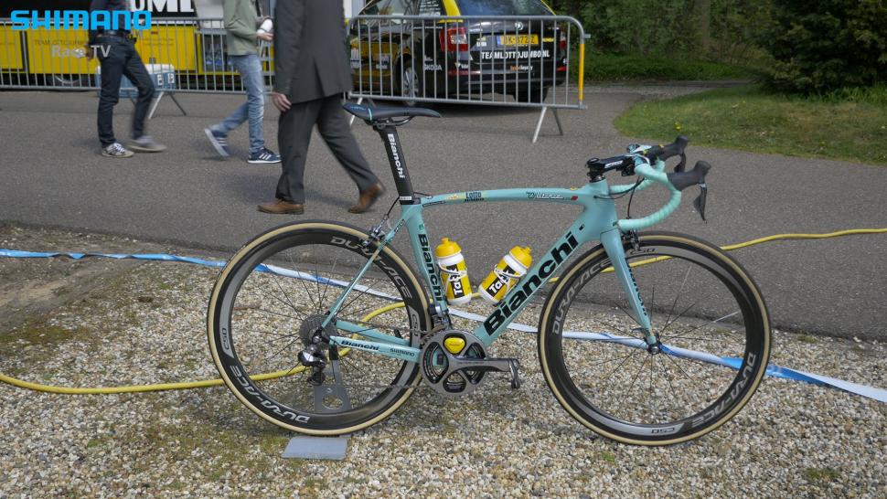 Pro Bike: Steven Kruijswijk's Bianchi Oltre XR2 race bike for the Giro ...
