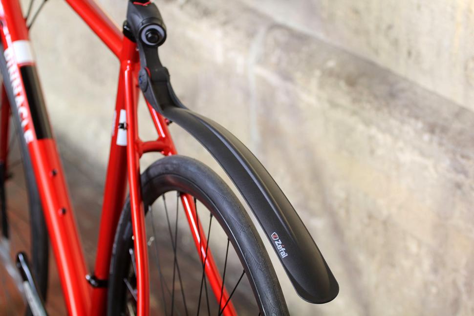 zefal croozer road front mudguard