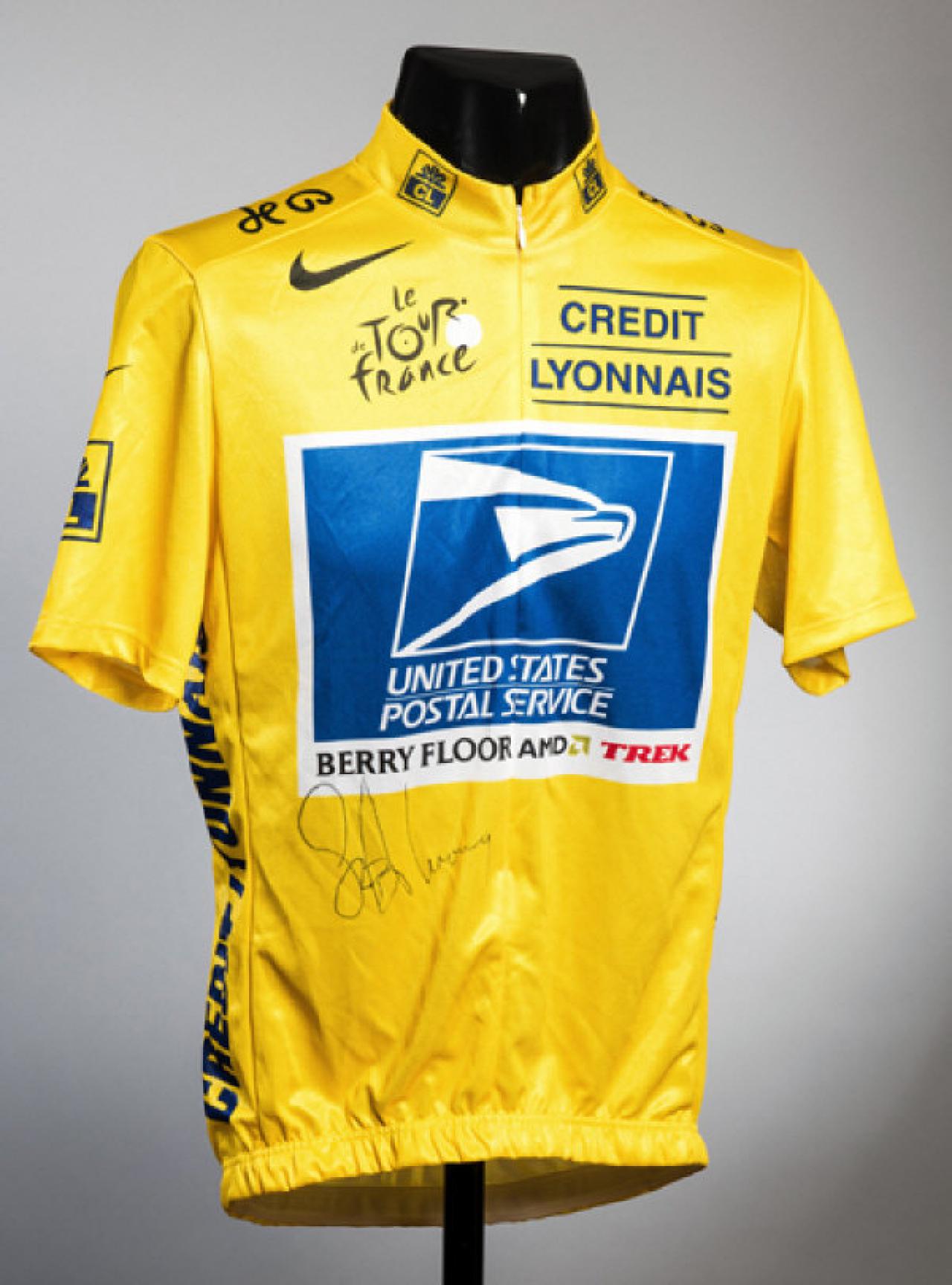Lance Armstrong yellow jersey goes for 