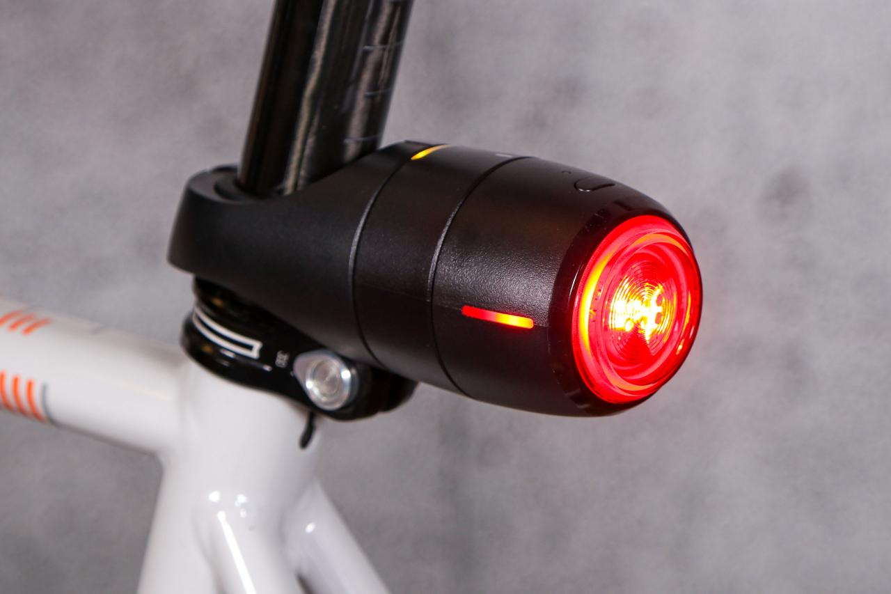 Curve Bike, la luz de freno inteligente y localizador GPS que te