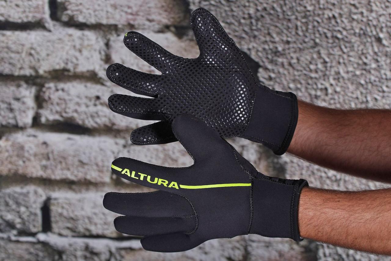 Review: Altura Thermostretch II Neoprene Glove