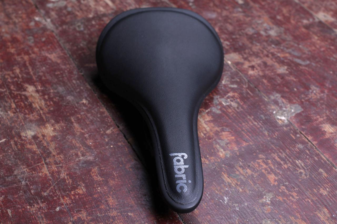 NEW DEMO FABRIC ALM Ultimate Carbon Shallow Road Cycling Saddle 00-142mm 