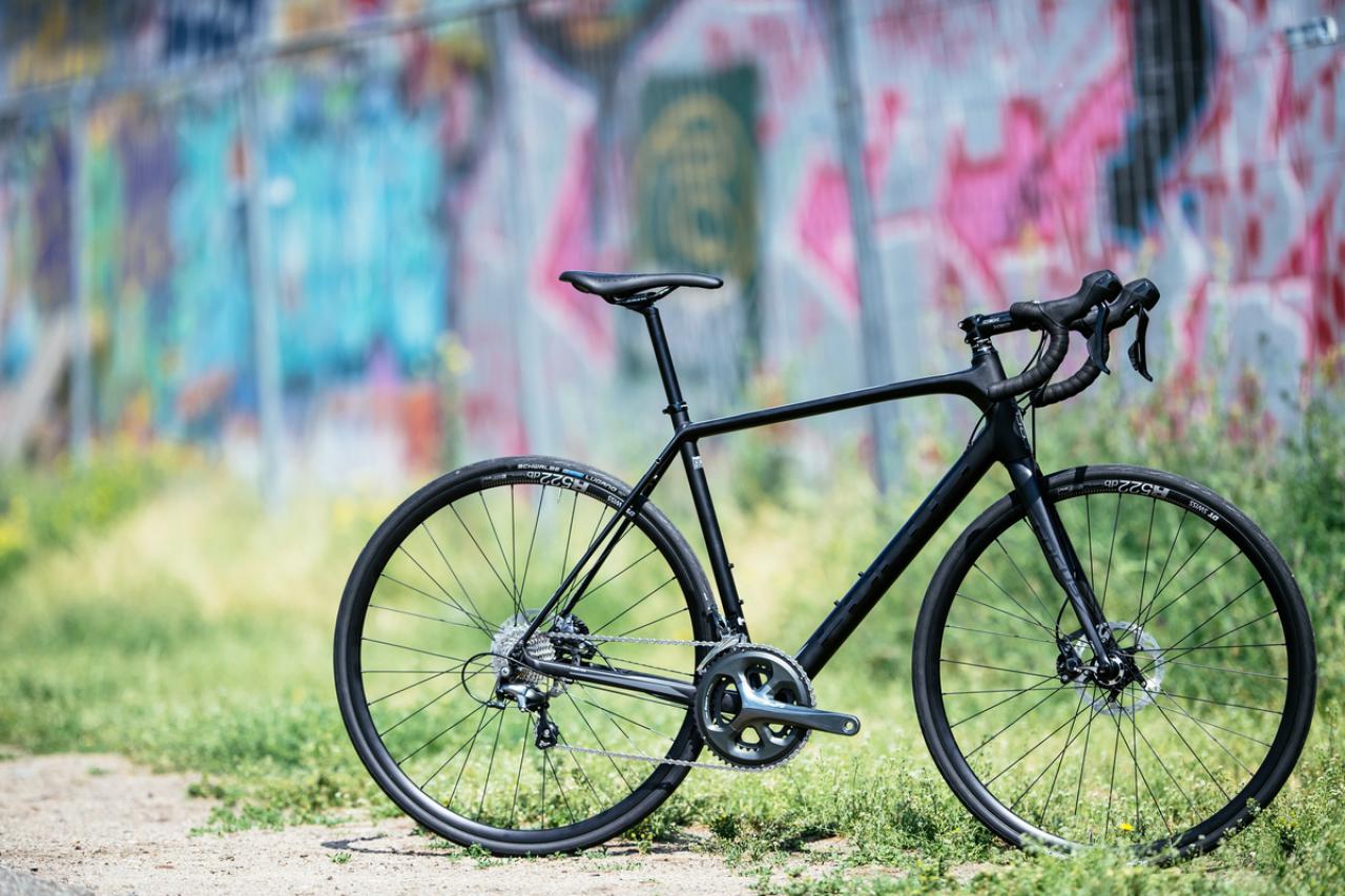 New Focus Paralane - endurance geometry, disc brakes, 35mm tyres choice of carbon or frames | road.cc