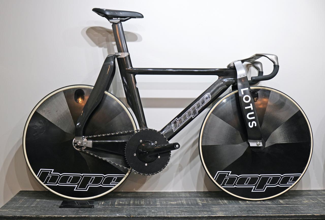 hope carbon bike