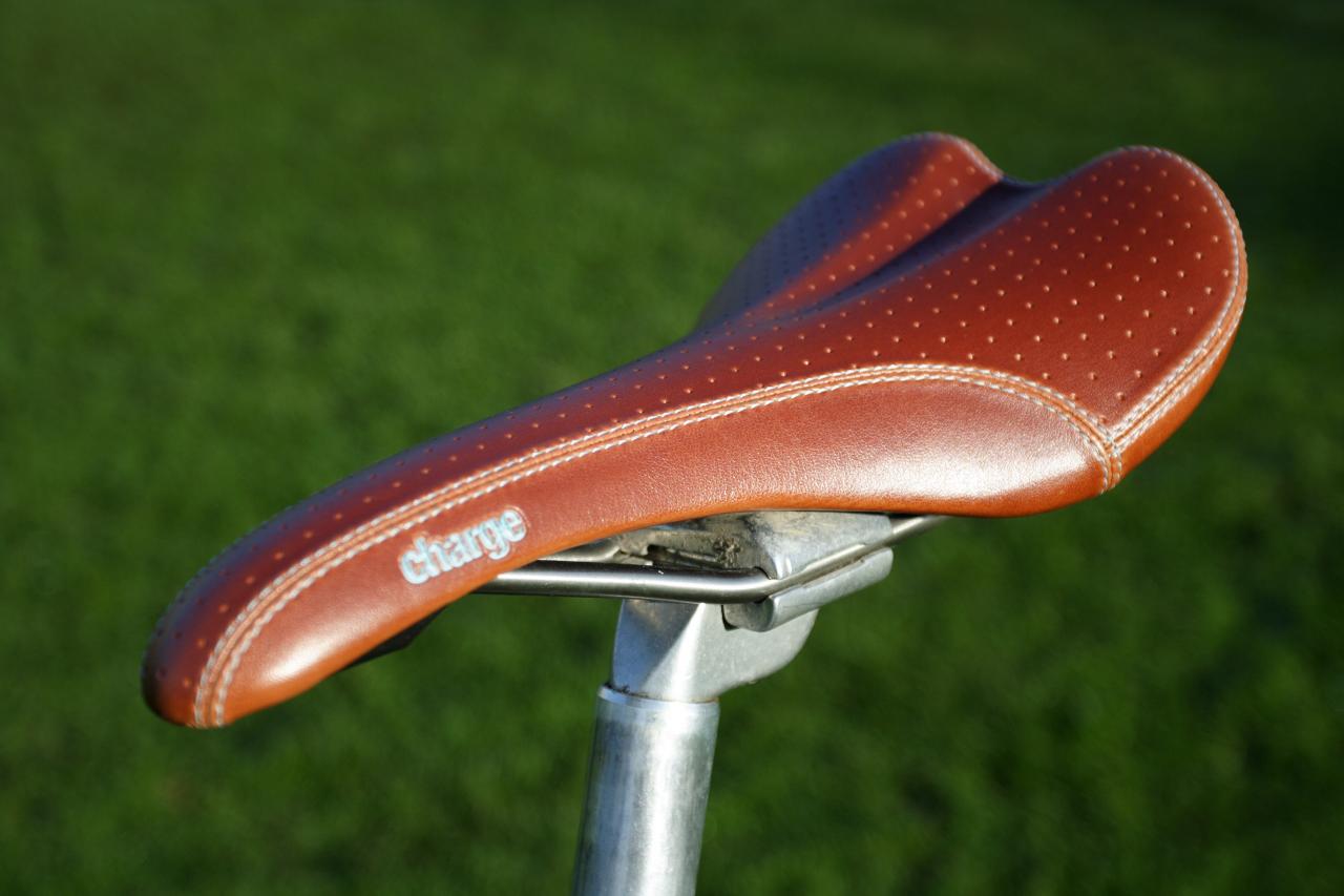 CrMo Charge Bikes Ladle saddle brown 
