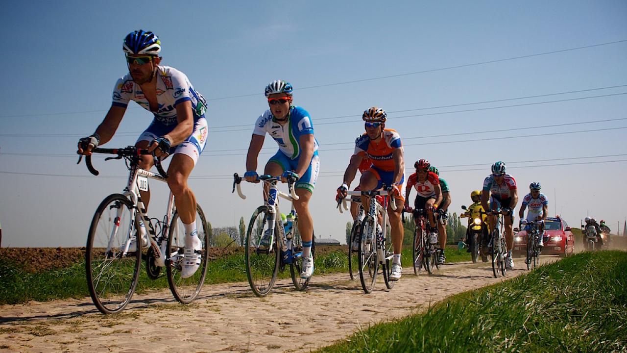 Heat and Dust We follow Paris-Roubaix with Team Sky and IG Markets (+ pictures) road.cc