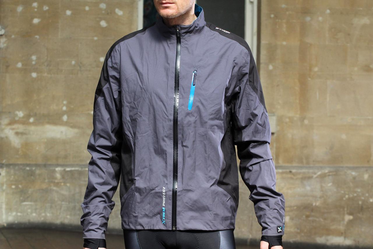 BTWIN waterproof cycling rain jacket, Men's Fashion, Coats, Jackets and  Outerwear on Carousell