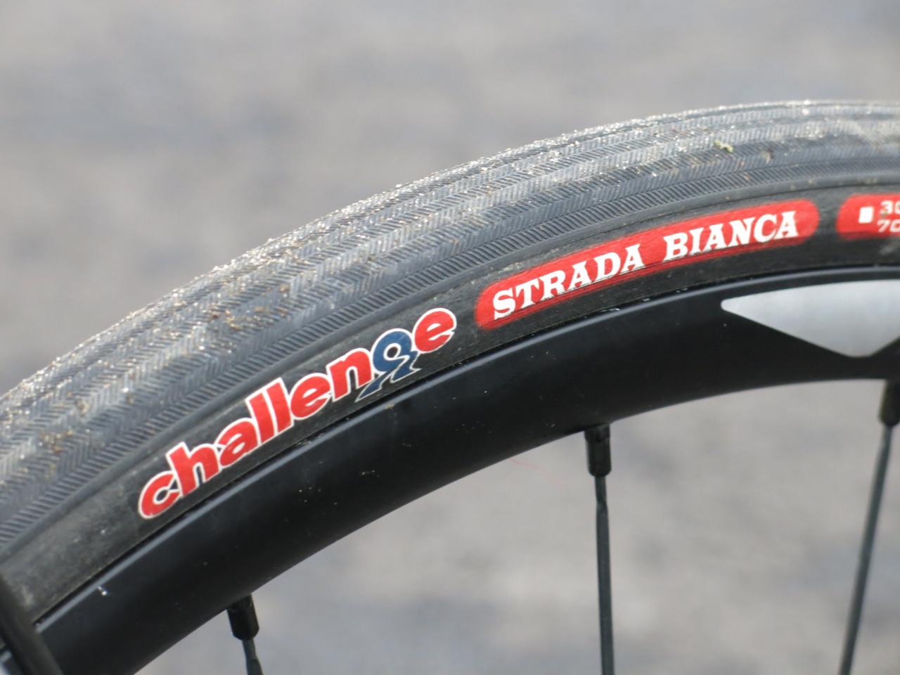 Challenge Strada Bianca 700C 30mm tyres 