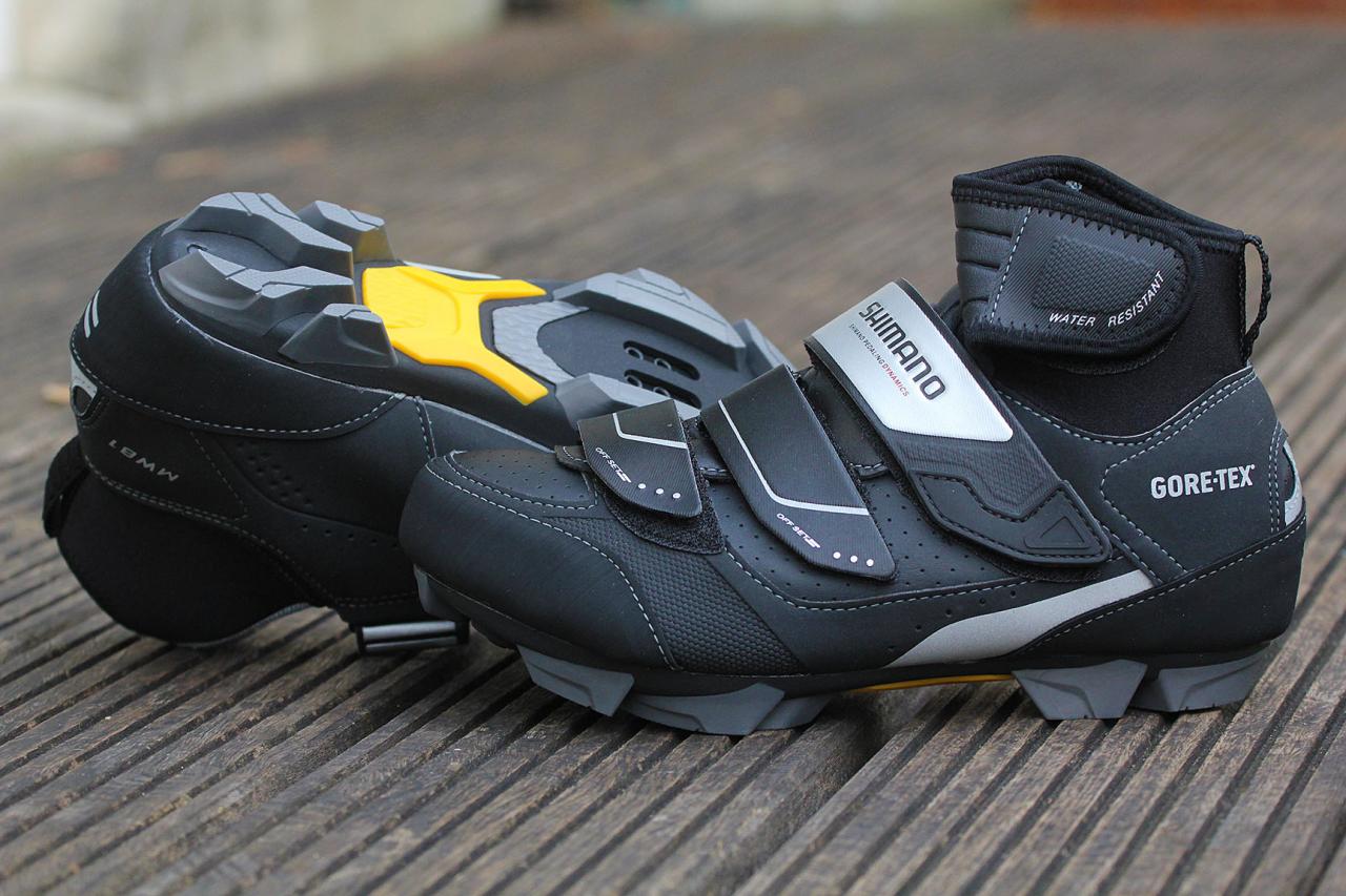shimano waterproof cycling shoes