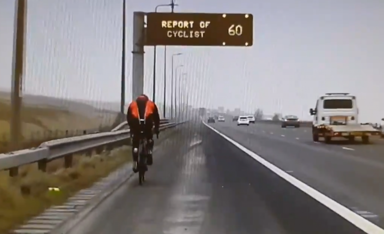 Cycling on dual clearance carriageway