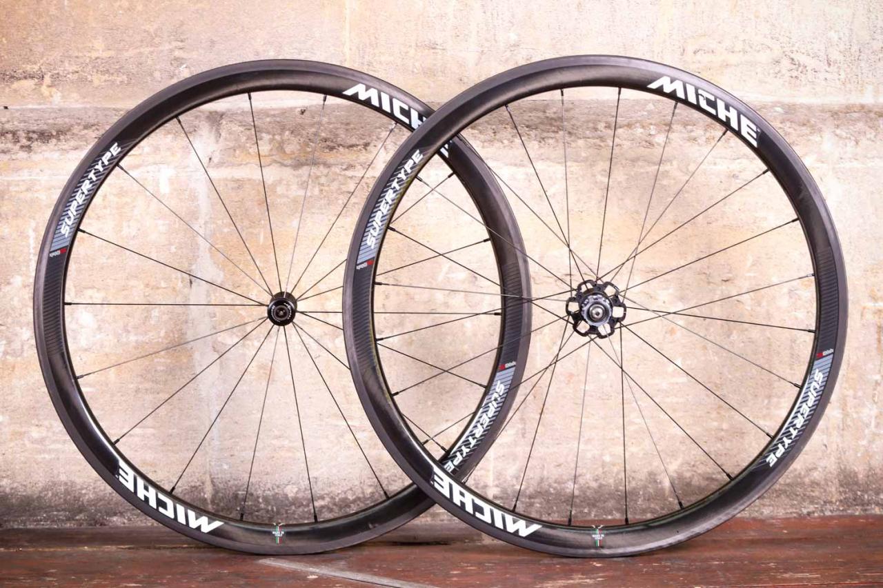 white bike rims