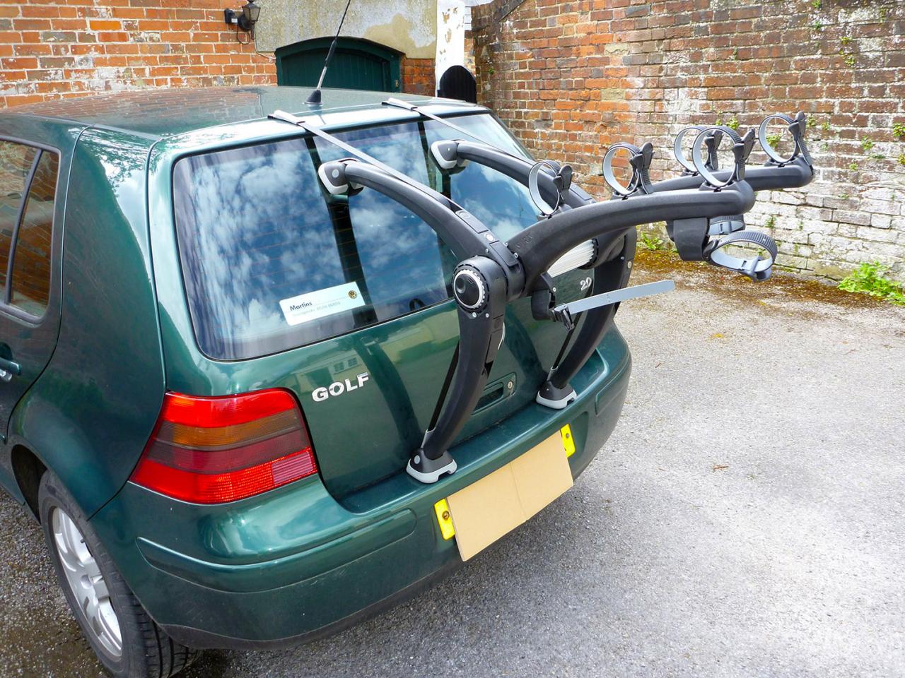 vw golf trunk bike rack