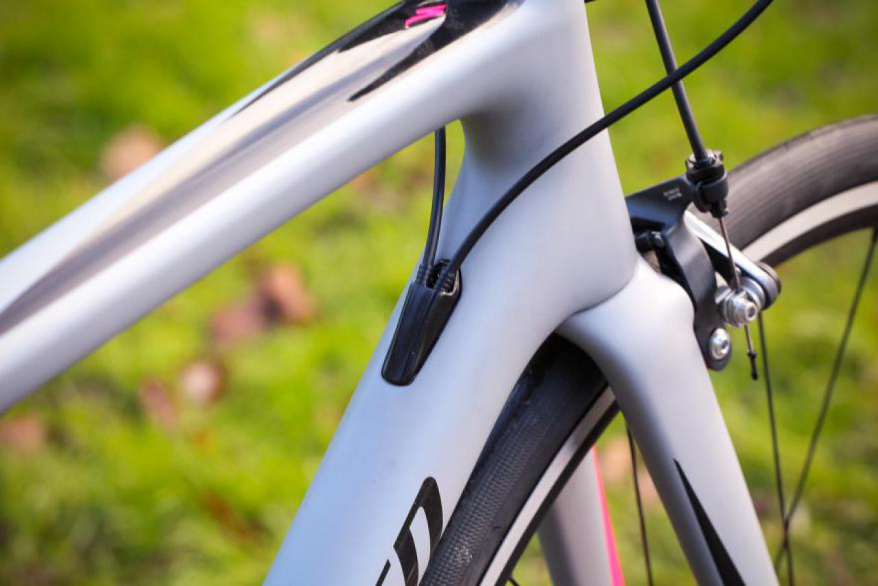 Road bikes with internal cable routing hot sale