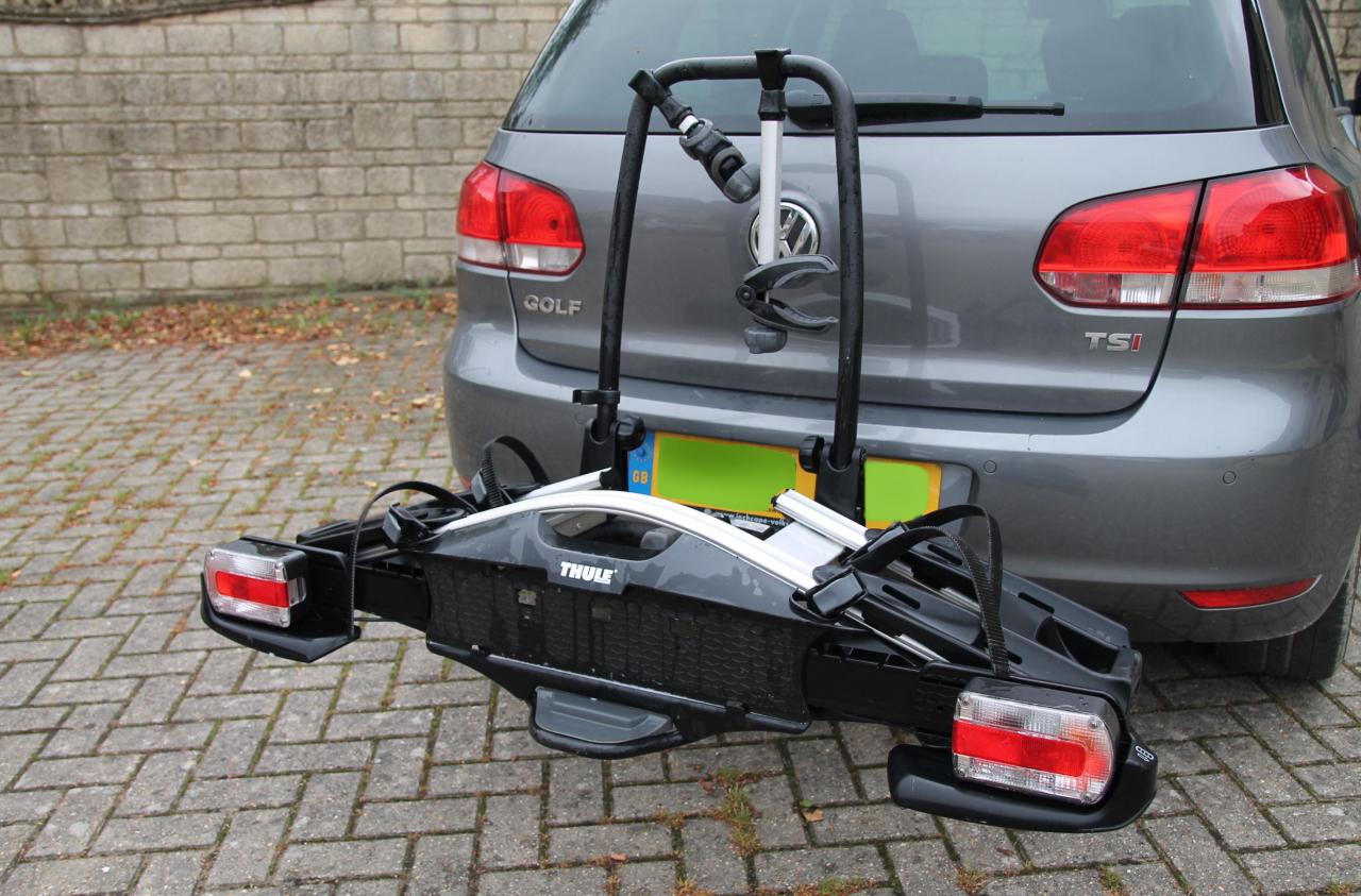 Review Thule VeloCompact 92501 2 bike car rack road.cc