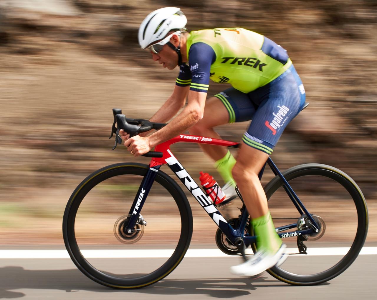 trek segafredo team bike