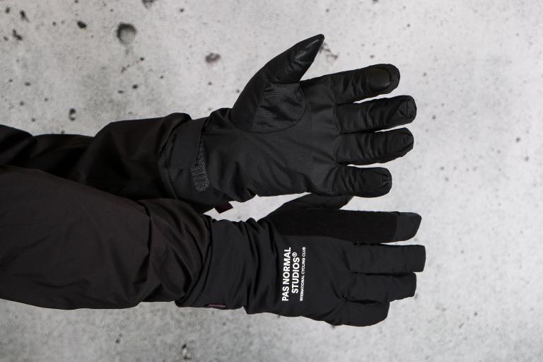 Review: Phew Lobster Outer Shell Winter Cycling Gloves