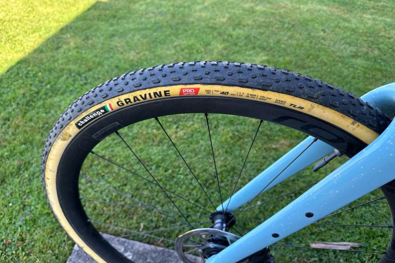 Challenge Gravine PRO Handmade Tubeless Ready Gravel Tyre