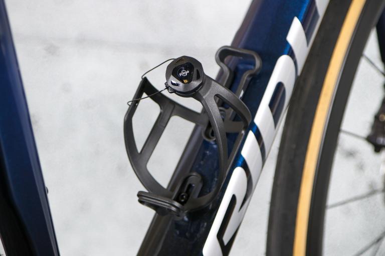 Review: Arundel Dave-O Carbon Bottle Cage | road.cc