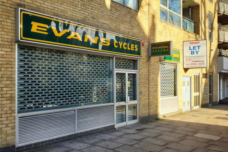 evans cycles oxford street