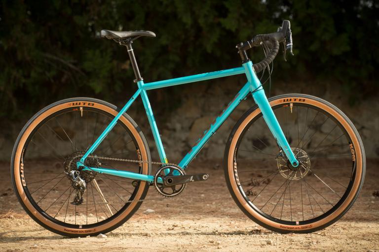 650b steel gravel bike