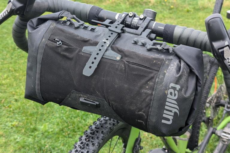 Review dhb Slice 30L Rucksack road.cc