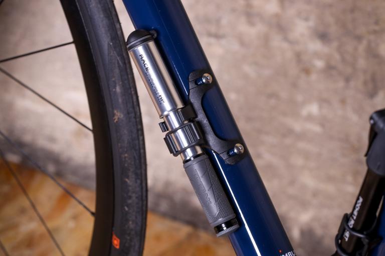 Best road best sale bike pump