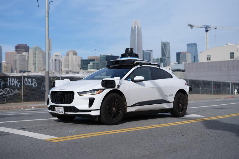 Jaguar i Pace ETROPHY