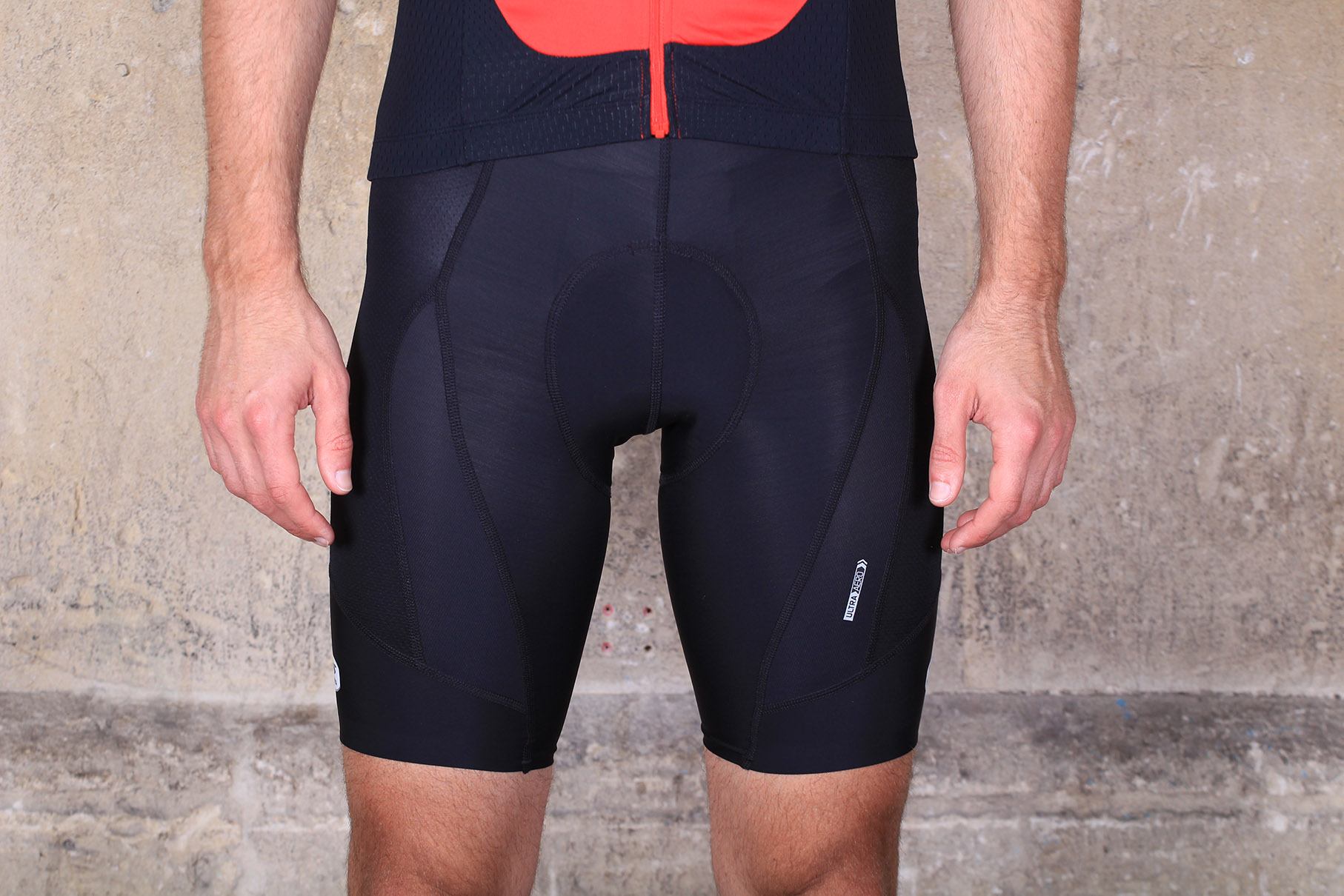 sugoi men's classic bib cycling shorts