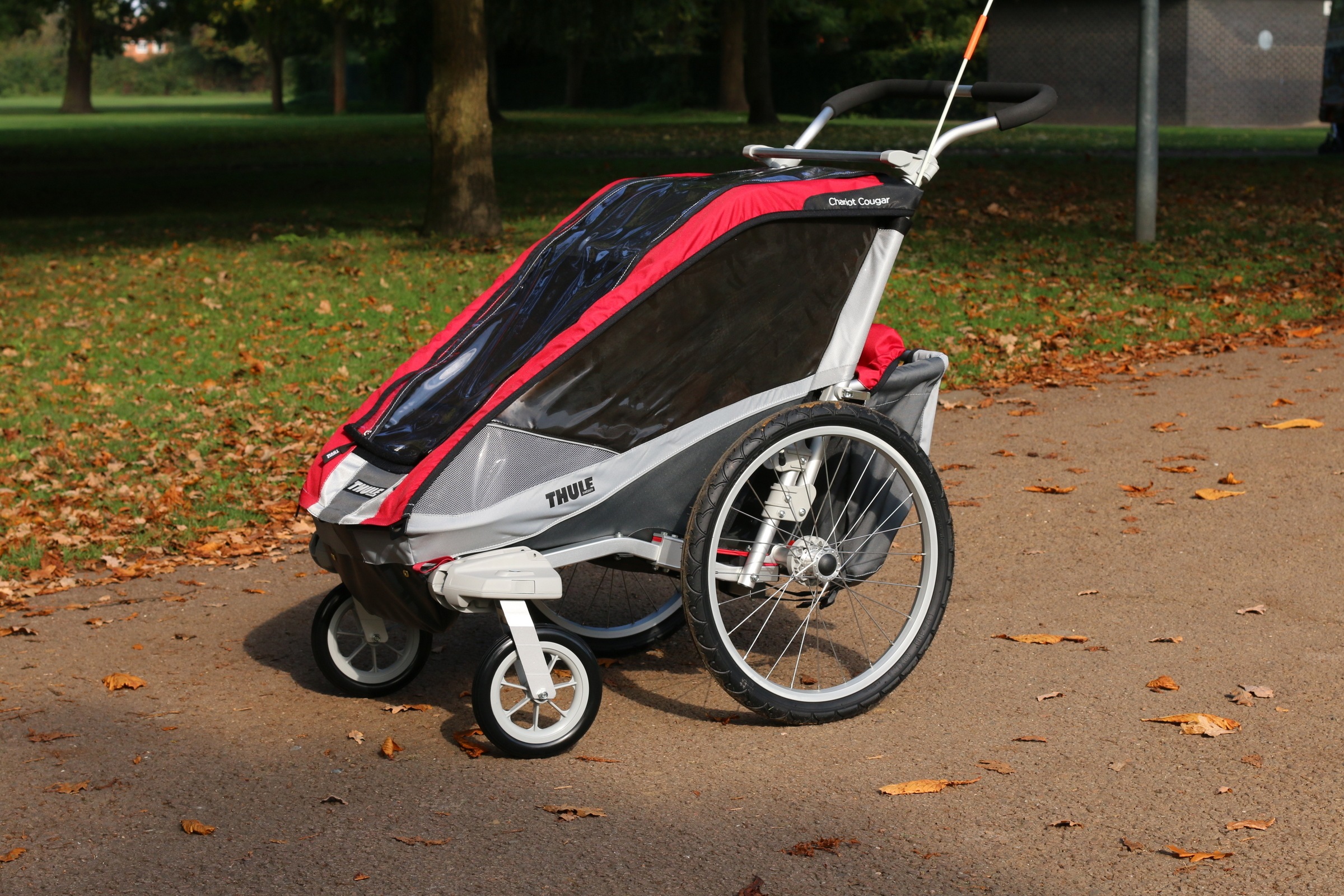 thule chariot cougar buggy set