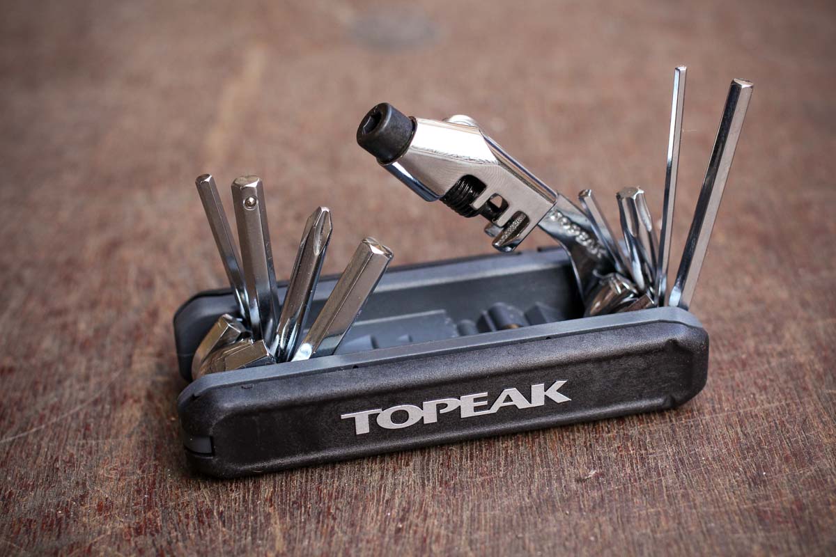 Topeak Hexus X 21-Function Bicycle Multi-Tool w/ Chain Tool & Torx & Tire Levers 
