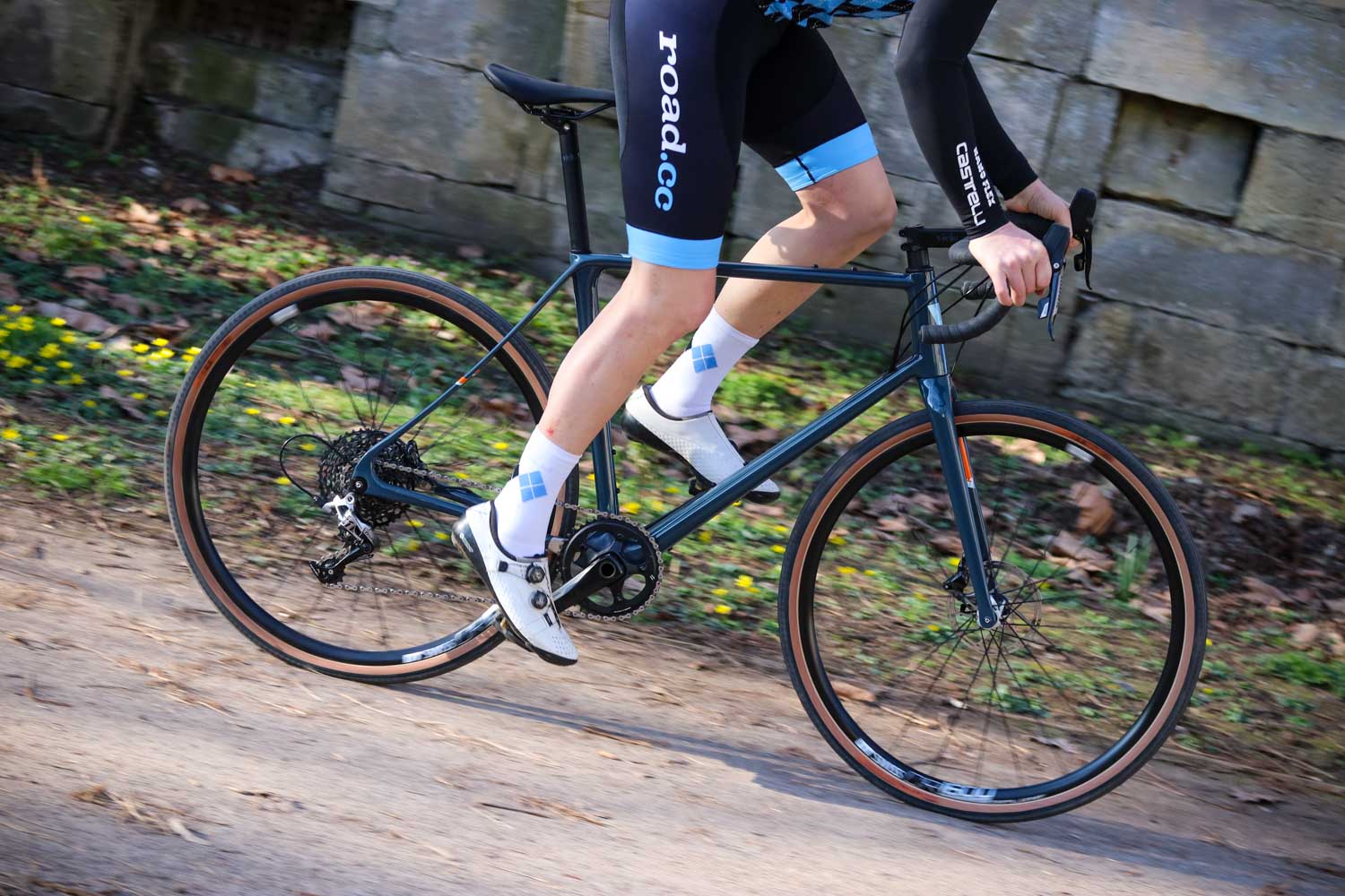 Review: Vielo V+1 UDG Rival Edition | road.cc