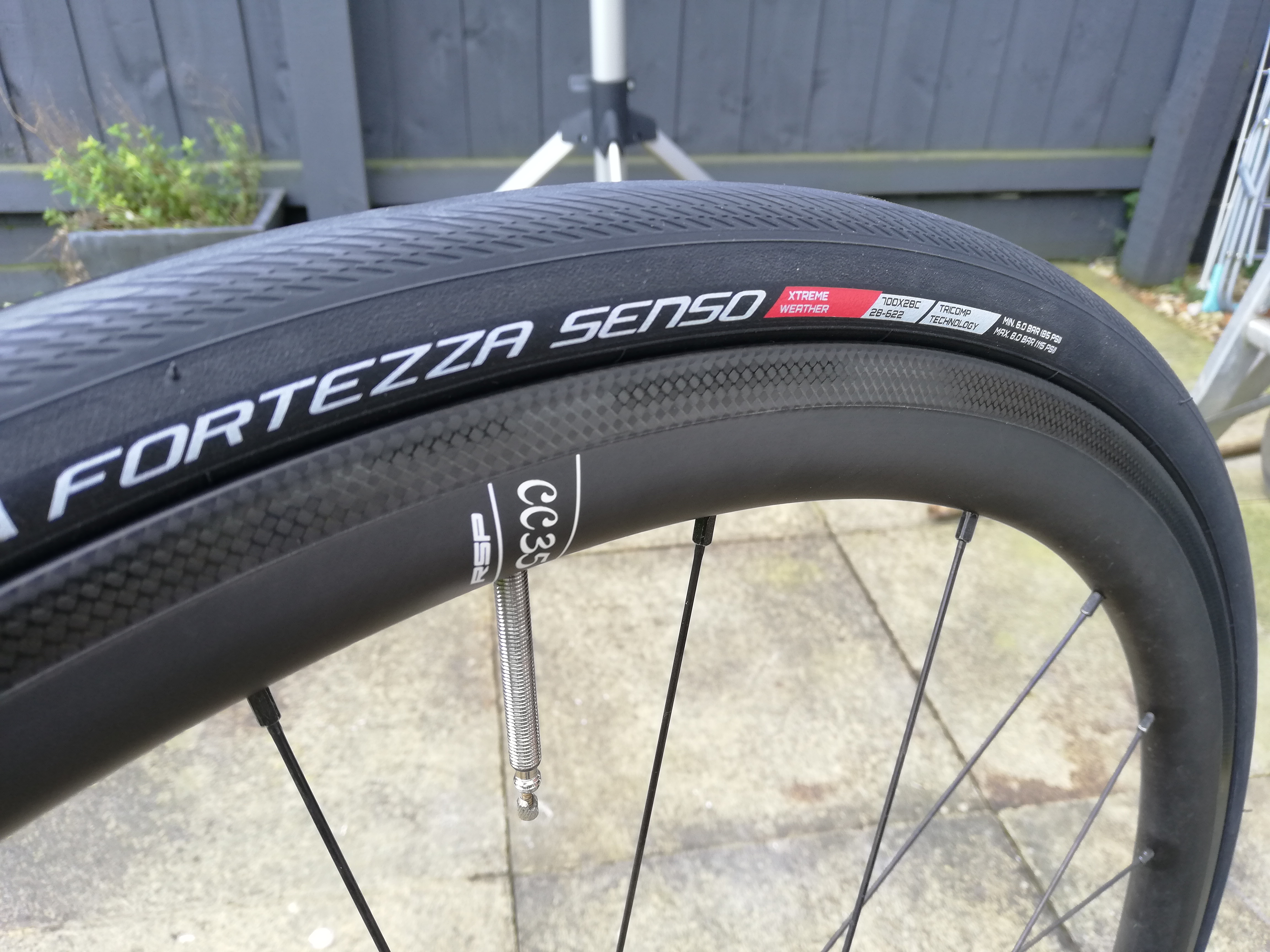 vredestein road bike tyres