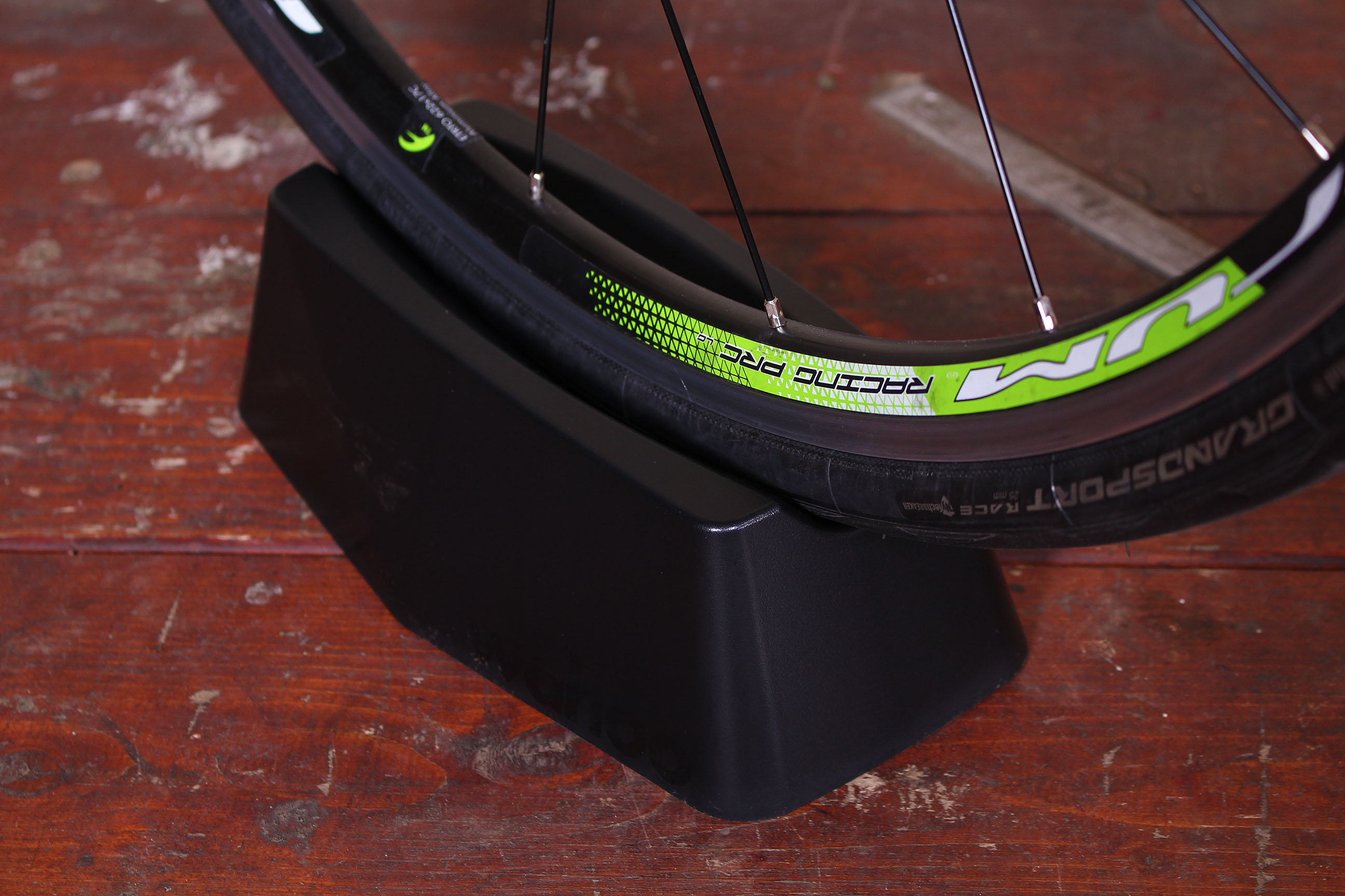 wahoo kickr snap smart turbo trainer review