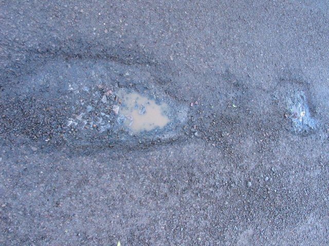 Pothole.jpg