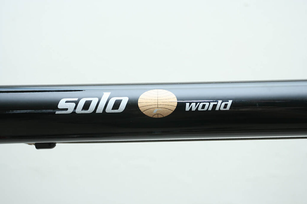 Ridgeback Solo World logo