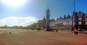 800px-Weymouth_Seafront.jpg