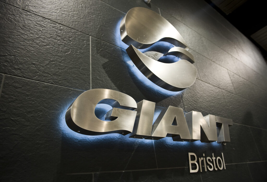 Bristol Giant 1.jpg