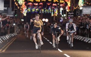Ed Clancy wins_BlackpoolNocturne_01.jpg