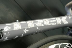 Trek Project One custom paint - flowers 1