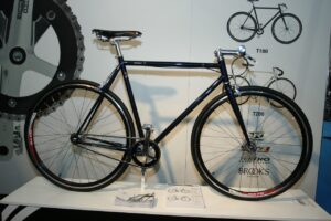 Cooper Bikes Monza full bike