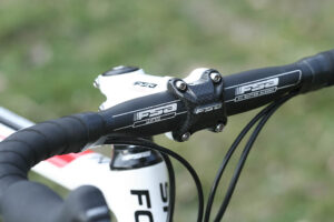 Focus Cayo Expert bars