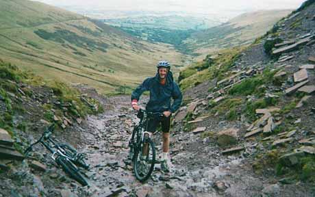 Oli Broom plans to raise £100,000 for charity on his 25,000km ride to November 2010’s Brisbane Test.
