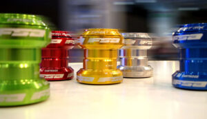 FSA Orbit MX headset colours