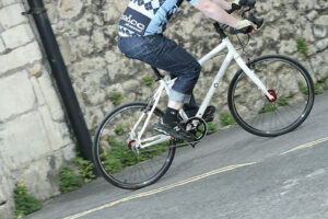 Dahon Cadenza riding 2