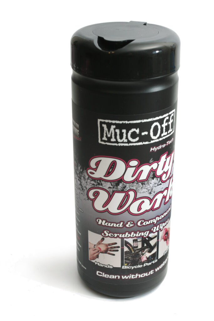 Muc-Off Dirty Work scrubbing wipes